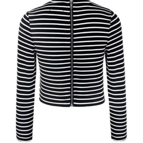 Eliacher Full Sleeve Cut-Out Back Zipper Crop Top - Picture 7 of 8